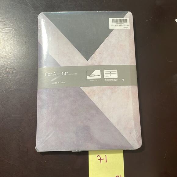 MacBook Air 13” purple geometric shell - Picture 3 of 3